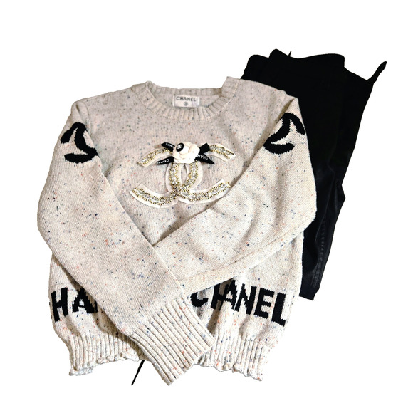 Mixed Wool Yarn Cream Long Sleeve Pullover Sweater size M with flower - Picture 9 of 12